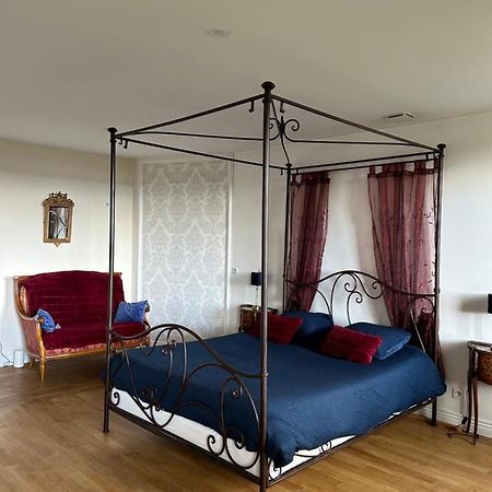 Chambre Romantique Dans Le Chateau De La Bouchatte Chazemais 외부 사진